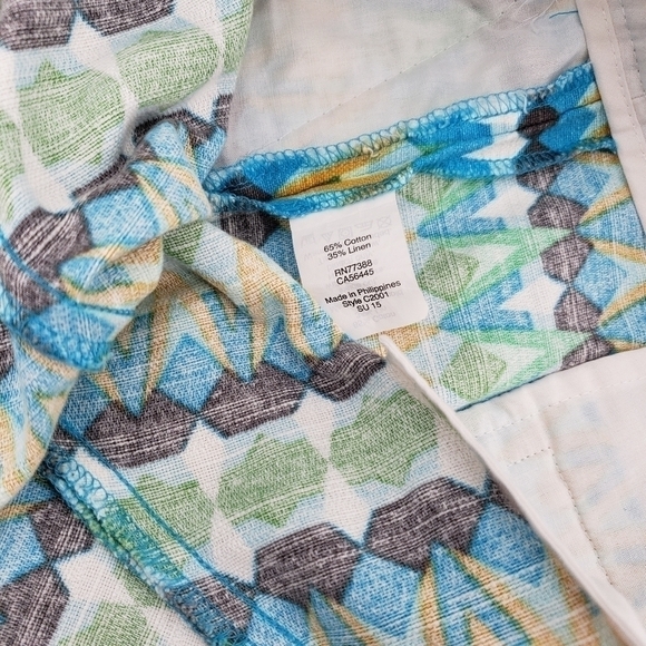 j. Crew Factory Geo Print Green and Blue Shorts, Size 6 - Picture 6 of 7